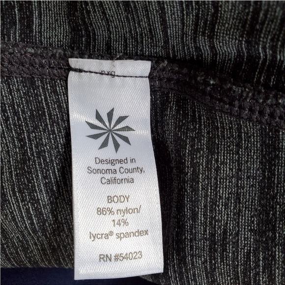 ATHLETA ‘Chaturanga’ High Waist Criss Cross Cut Out Legging Size XS - Picture 8 of 8